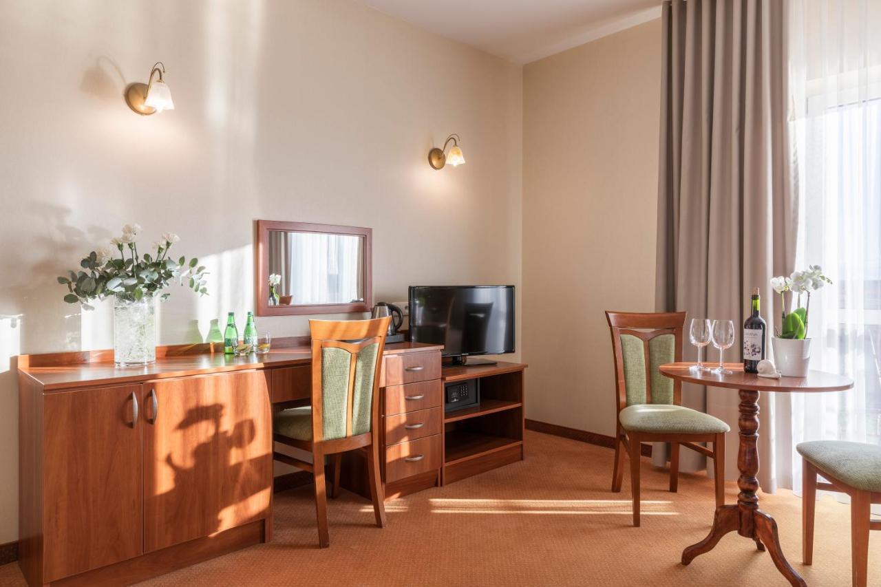 Bursztyn - Bernstein Spa & Wellness Dąbki Eksteriør billede